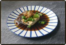 Przepis na Tofu ze sczypiorkiem i katsuobushi